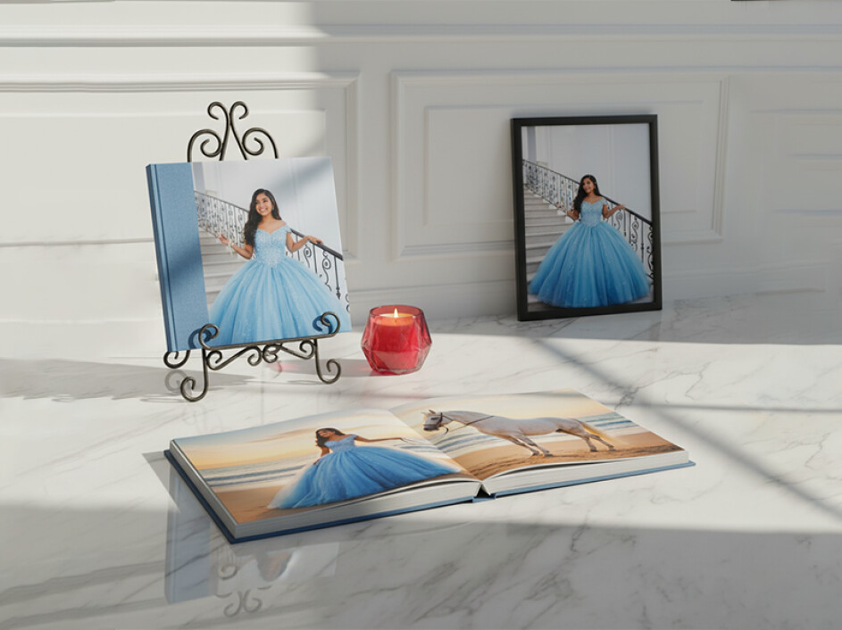 Fotobook americano con portada y contraportada de Mi Album, impreso en papel fotográfico profesional, con diseño elegante en tono azul y fondo de mármol iluminado por luz natural.