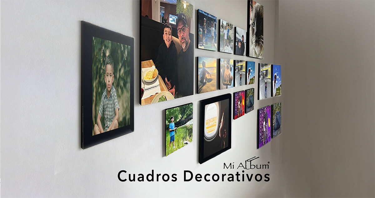 composicion de cuadros decorativos personalizados en sala moderna con diferentes formatos y acabados